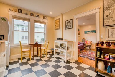 185 Florence St unit 1R, Roslindale, MA 02131 - photo 5