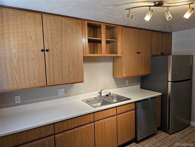 1544 Beeler St unit 8, Aurora, CO 80010 - photo 3