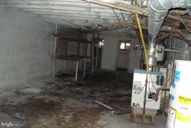 unlisted-address, Baltimore, MD 21215 - photo 4