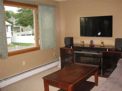 SUNLIT LIVING ROOM