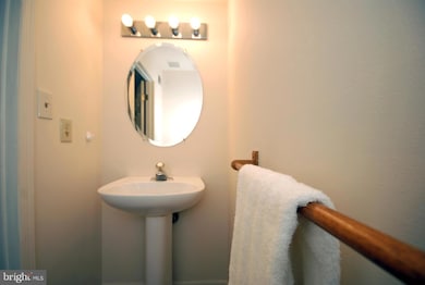 33 Kristopher Dr, Trenton, NJ 08620 - photo 6