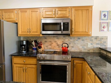 1140 Murphys Rd unit 10C, Hartford, VT 05001 - photo 4