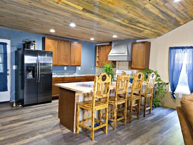 411 Braz St, Bonham, TX 75418 - photo 3