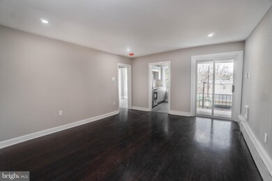 1001 Andrews Ave unit 5, Darby, PA 19023 - photo 5