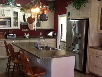 Photo 4