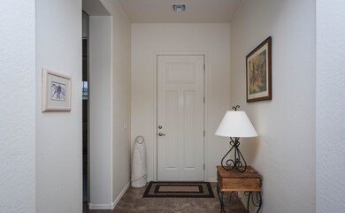 003_Foyer
