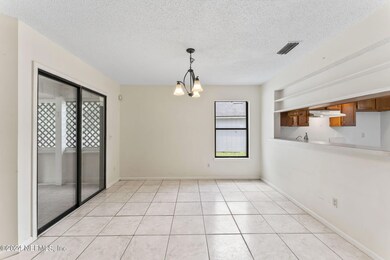 8774 Townsquare Dr S, Jacksonville, FL 32216 - photo 5