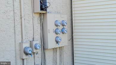 2942 Kutztown Rd, Reading, PA 19605 - photo 5