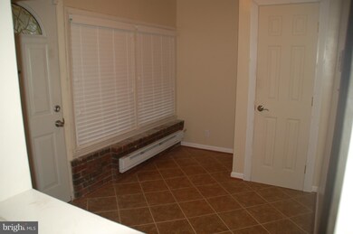 315 Carmody Hills Dr, Capitol Heights, MD 20743 - photo 2