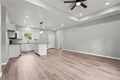 525 N Cedar St, Ottawa, KS 66067 - photo 4