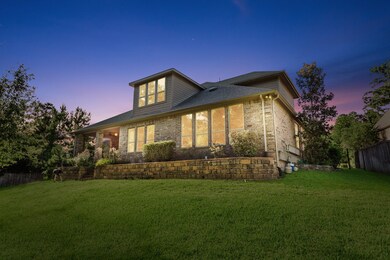 242 Greylake Place, the Woodlands, TX 77354 - photo 3