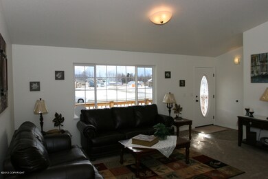 Photo Similar - Another View of Living R