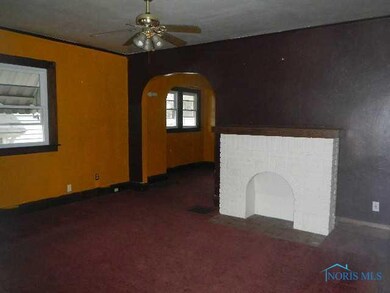 2037 Mansfield Rd, Toledo, OH 43613 - photo 4