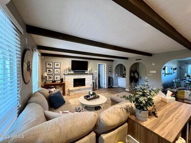 Carter Family Room 4