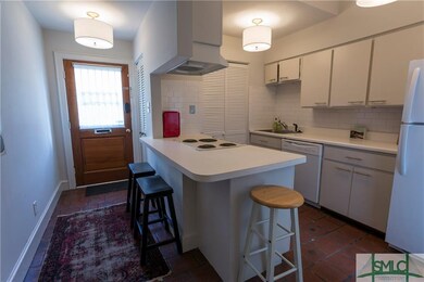 120 E Charlton Ln unit Carriage House, Savannah, GA 31401 - photo 5