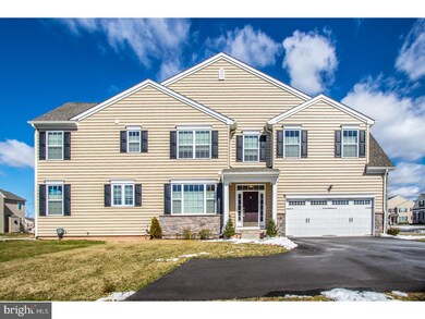 2012 Pleasant Valley Dr, Lansdale, PA 19446 - photo 2