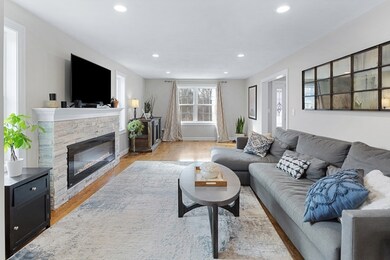 70 Taplin Ave, Wilmington, MA 01887 - photo 4