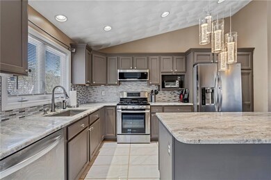 234 3rd Ave, Cranston, RI 02910 - photo 6