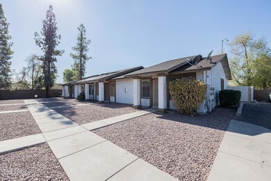 2807 E Capri Cir unit 1, Mesa, AZ 85204 - photo 3