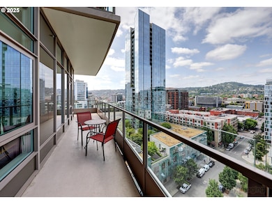 The Encore unit 1302, Portland, OR 97209 - photo 3