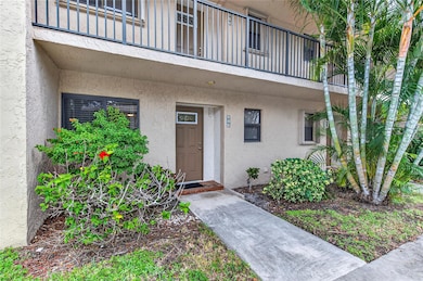 2920 NE 8th Terrace unit 103, Wilton Manors, FL 33334 - photo 2