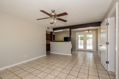 833 E Seldon Ln, Phoenix, AZ 85020 - photo 2