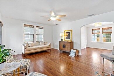 07-Living Room