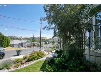 219 NW 10th St, Pendleton, OR 97801 - photo 5