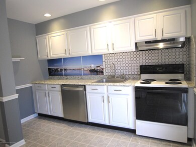 Lots of cabinets
