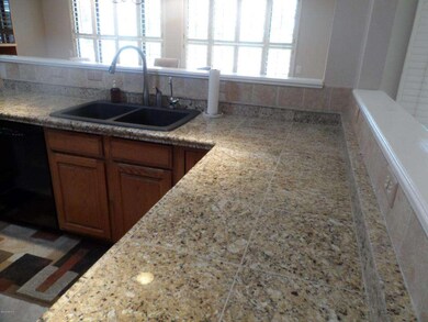 PLENTY OF GRANITE COUNTERS