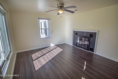 934 Mohegan Rd, Schenectady, NY 12309 - photo 6