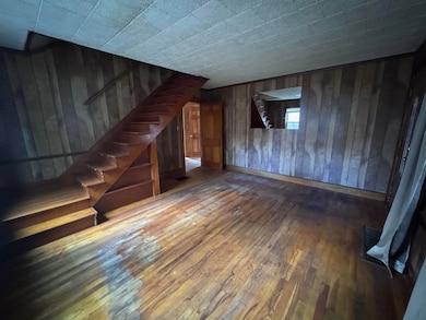 272 Maple Ave, Claremont, NH 03743 - photo 7