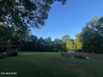 4016 Retro Hughes Rd, Graysville, TN 37338 - photo 3