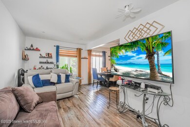 171 Aspen Knolls Way, Staten Island, NY 10312 - photo 4