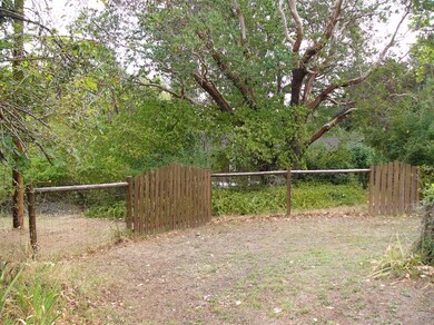 9584 W Evans Creek Rd, Rogue River, OR 97537 - photo 6