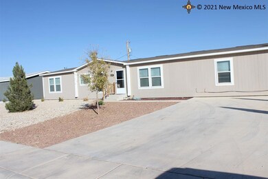 4206 Willow St, Carlsbad, NM 88220 - photo 2
