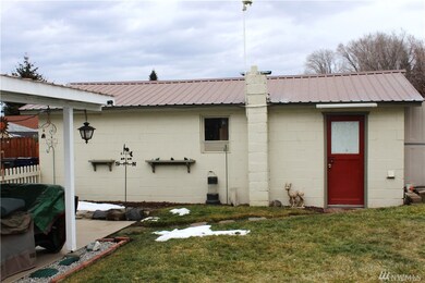 63 N Joseph Ave, East Wenatchee, WA 98802 - photo 4