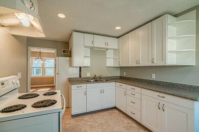 722NAndersonSt_0001
