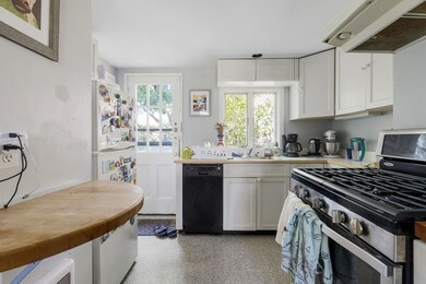 35 Alpine St unit 1, Cambridge, MA 02138 - photo 7