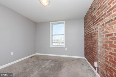 2110 E Hoffman St, Baltimore, MD 21213 - photo 6