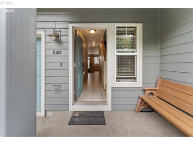 810 E 9th St unit E20, Newberg, OR 97132 - photo 2