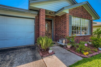 10810 Cayman Mist Dr, Houston, TX 77075 - photo 3