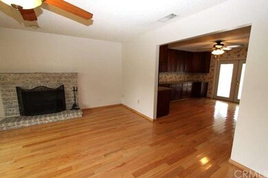 Living Room connecting Into Dinning Room and Kitch