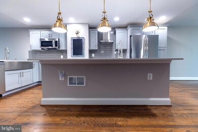 2091 Hopewood Dr, Falls Church, VA 22043 - photo 6