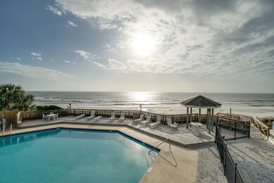 GULFFRONT POOL