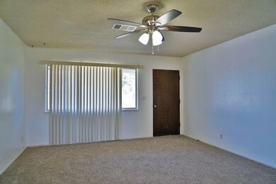 269 W Spring Ln Lemoore 04 Front Room 1