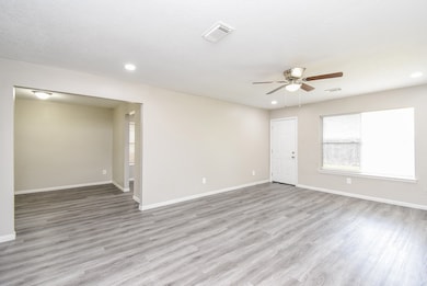 12727 Rockford Dr, Houston, TX 77048 - photo 7