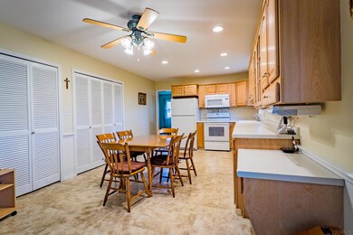 3109 W Twickingham Dr, Muncie, IN 47304 - photo 5