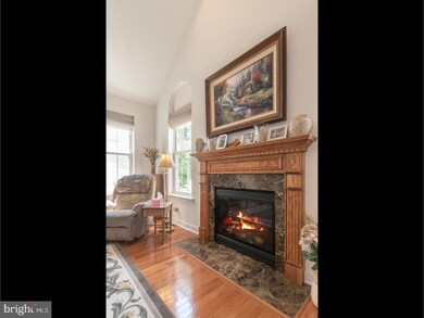 1040 Burgundy Cir, Pennsburg, PA 18073 - photo 6