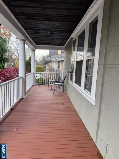 1067 Abbott Blvd unit 2, Fort Lee, NJ 07024 - photo 4